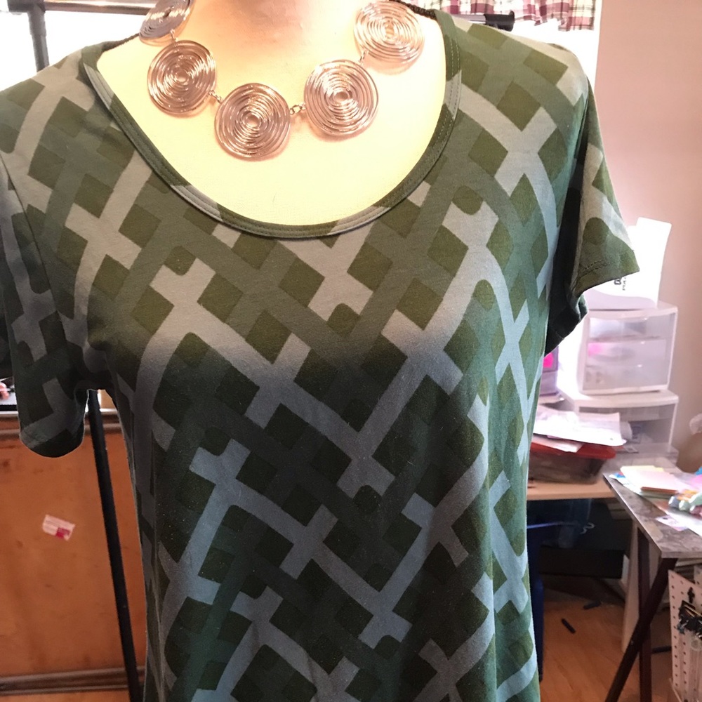 LuLaRoe Classic T